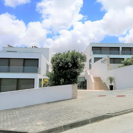וילה Silver Coast Heights K